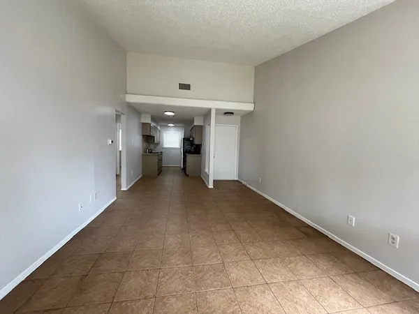 $1,500 | 1410 West Braker Lane, Unit B, Austin, TX 78758