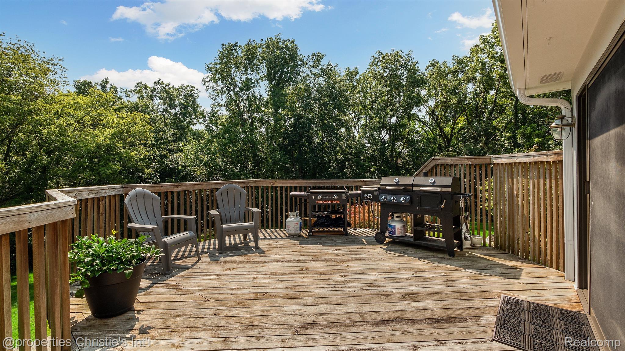 31237 Country Ridge Circle Farmington, MI 48331 - Photo 32 of 45 Gallery Image 32