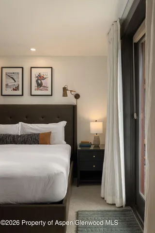 a bed room with a bed