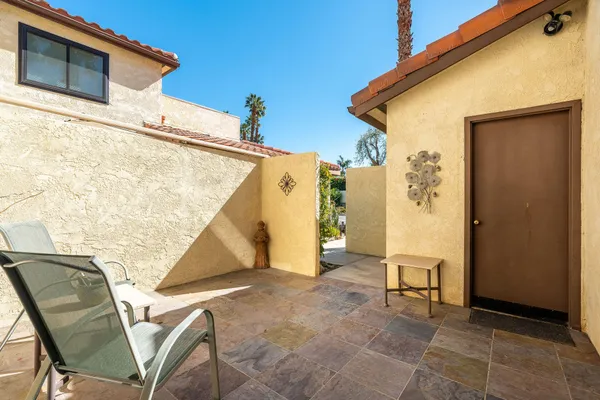 $392,000 | 120 Willow Lake Drive, Palm Desert, CA 92260