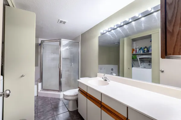 $392,000 | 120 Willow Lake Drive, Palm Desert, CA 92260
