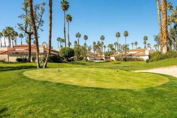 $392,000 | 120 Willow Lake Drive, Palm Desert, CA 92260