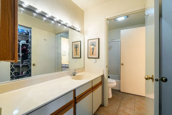 $392,000 | 120 Willow Lake Drive, Palm Desert, CA 92260
