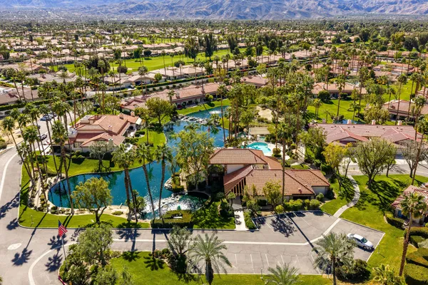 $392,000 | 120 Willow Lake Drive, Palm Desert, CA 92260