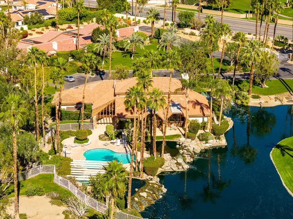 $392,000 | 120 Willow Lake Drive, Palm Desert, CA 92260