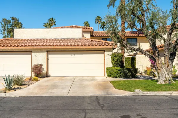 $392,000 | 120 Willow Lake Drive, Palm Desert, CA 92260