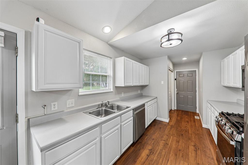 409 Hartman Lane Waterloo, IL 62298 - Photo 11 of 31