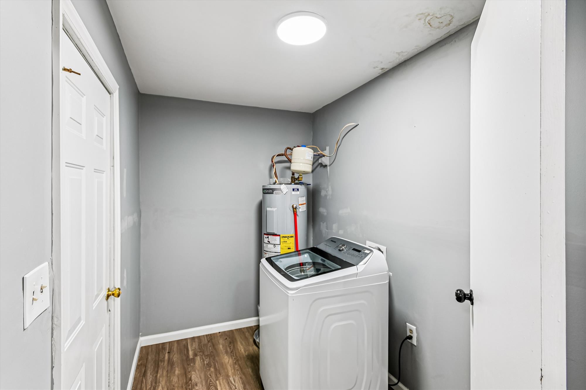 112 Kimeran Lane, Unit A Summerville, SC 29485 - Photo 12 of 35 interiors-laundry-_dsc3139