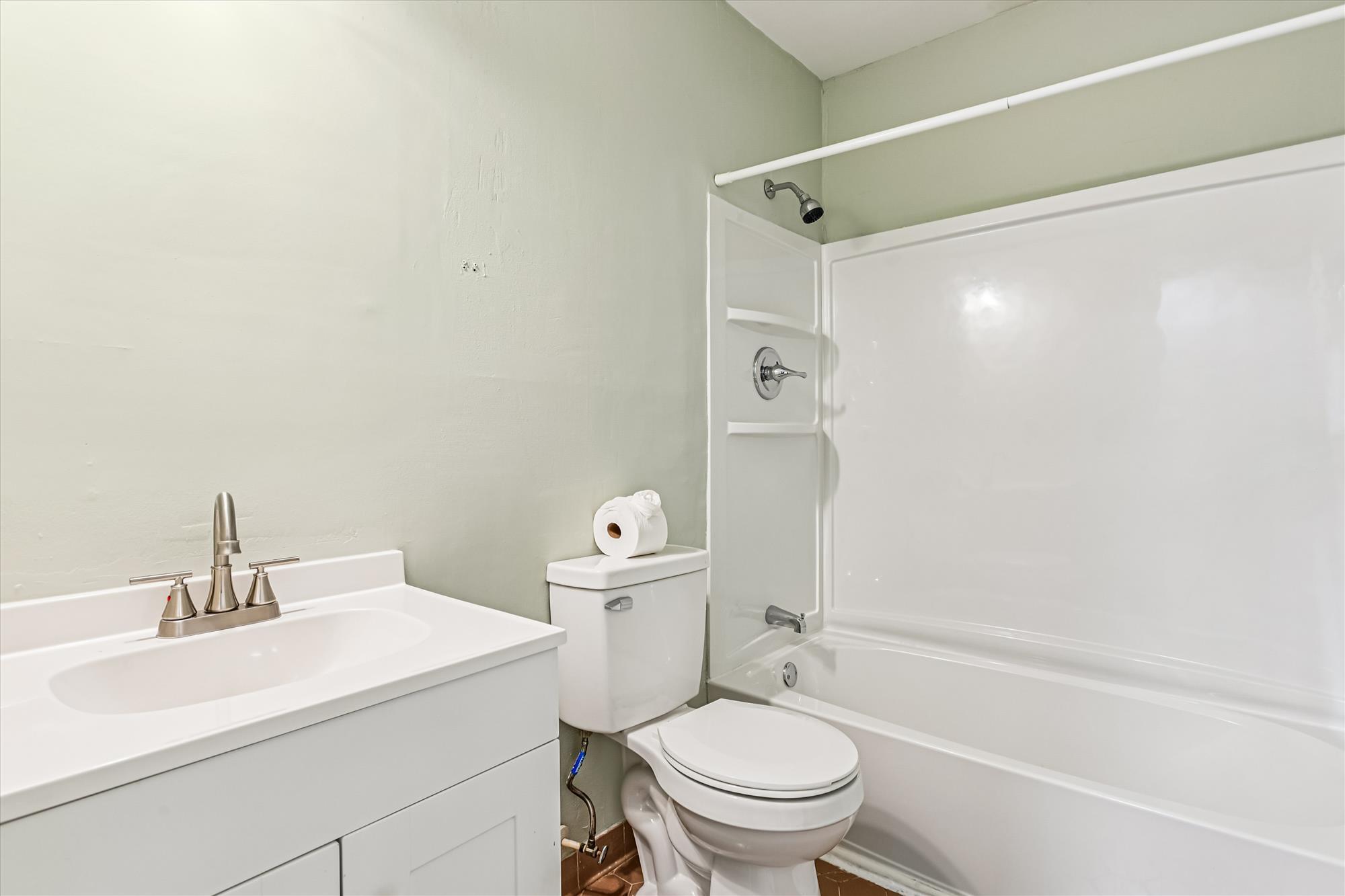 112 Kimeran Lane, Unit A Summerville, SC 29485 - Photo 21 of 35 interiors-primary bath-_dsc3159