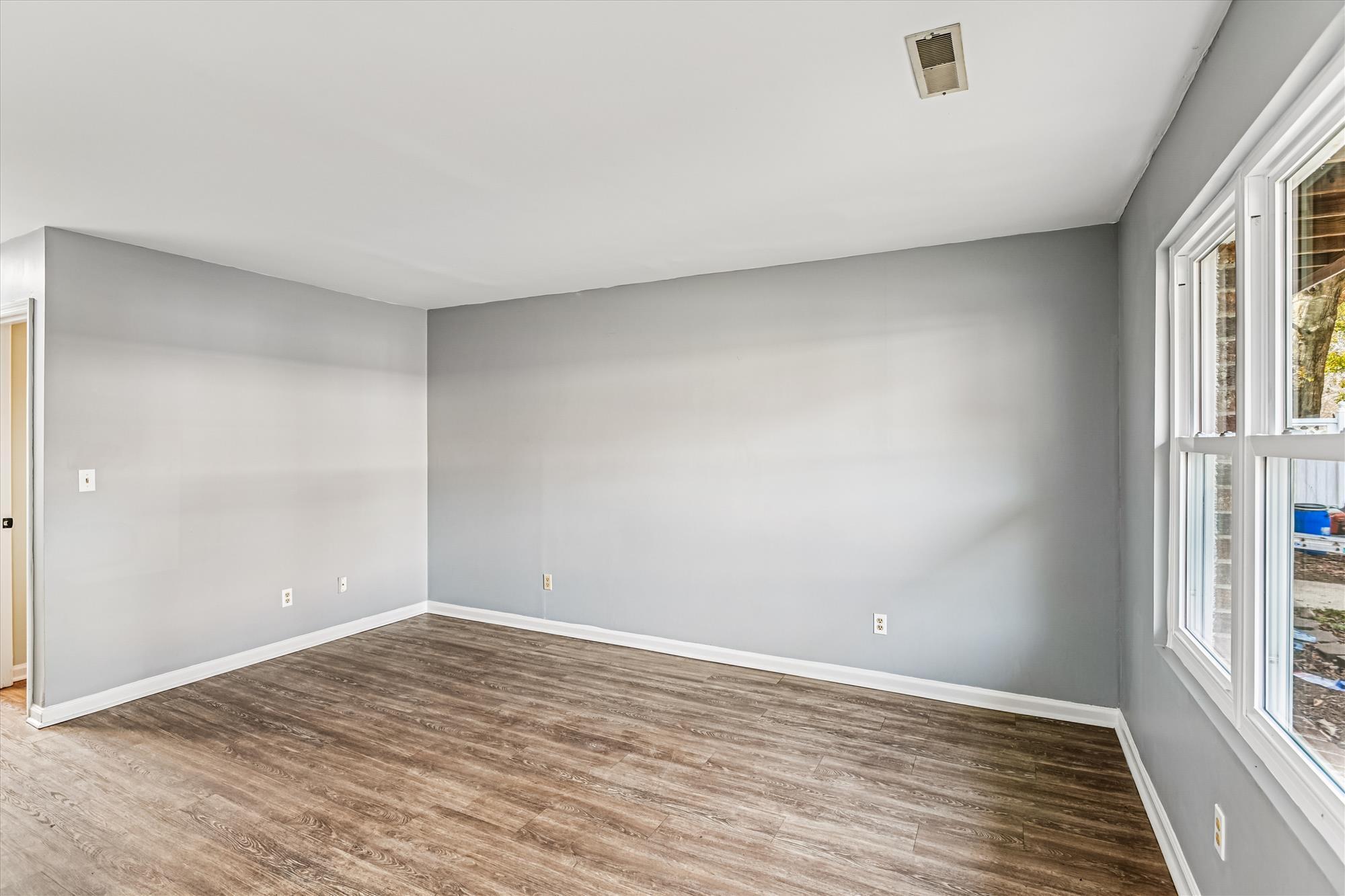 112 Kimeran Lane, Unit A Summerville, SC 29485 - Photo 4 of 35 interiors-living room-_dsc3089
