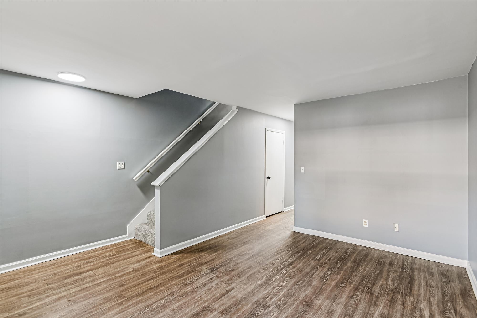 112 Kimeran Lane, Unit A Summerville, SC 29485 - Photo 5 of 35 interiors-living room-_dsc3094