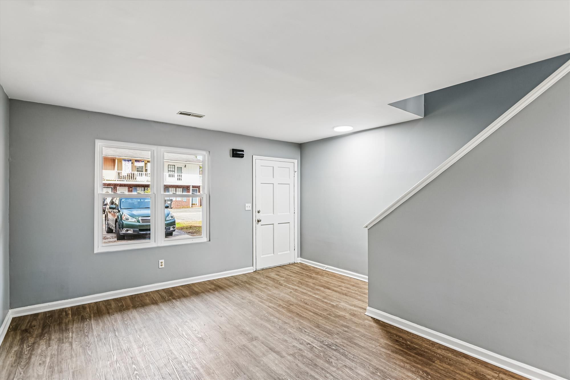 112 Kimeran Lane, Unit A Summerville, SC 29485 - Photo 6 of 35 interiors-living room-_dsc3099
