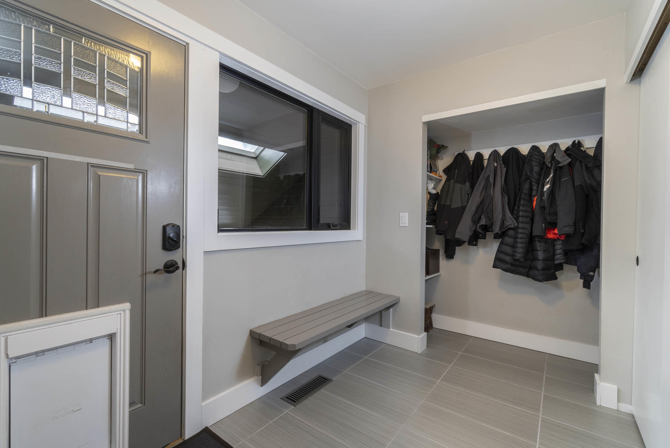 60010 East Ridgeview Drive Bend, OR 97702 - Photo 29 of 43 a view of a walk in closet