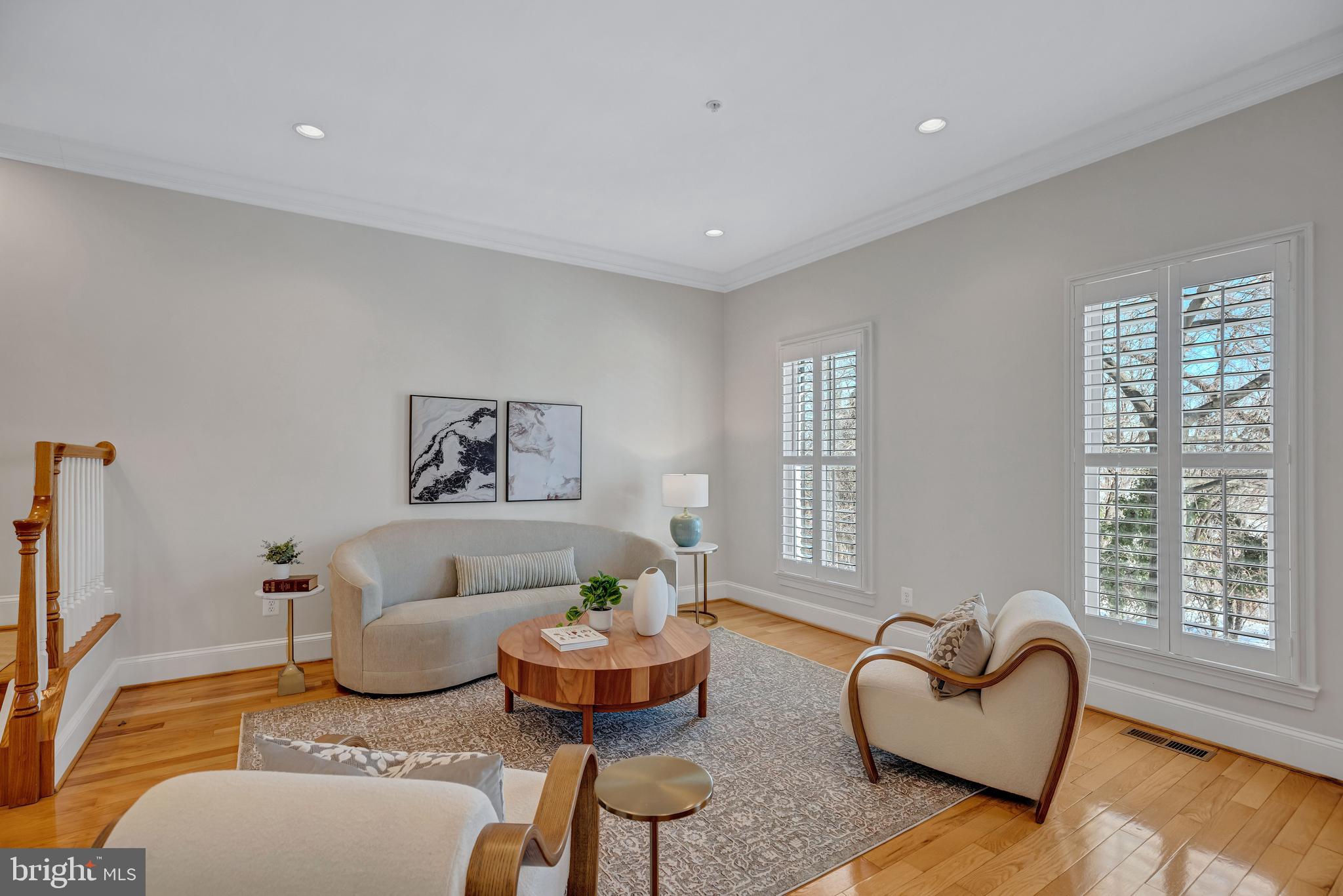 1820 Carpenter Road Alexandria, VA 22314 - Photo 26 of 80 a living room with furniture and a window