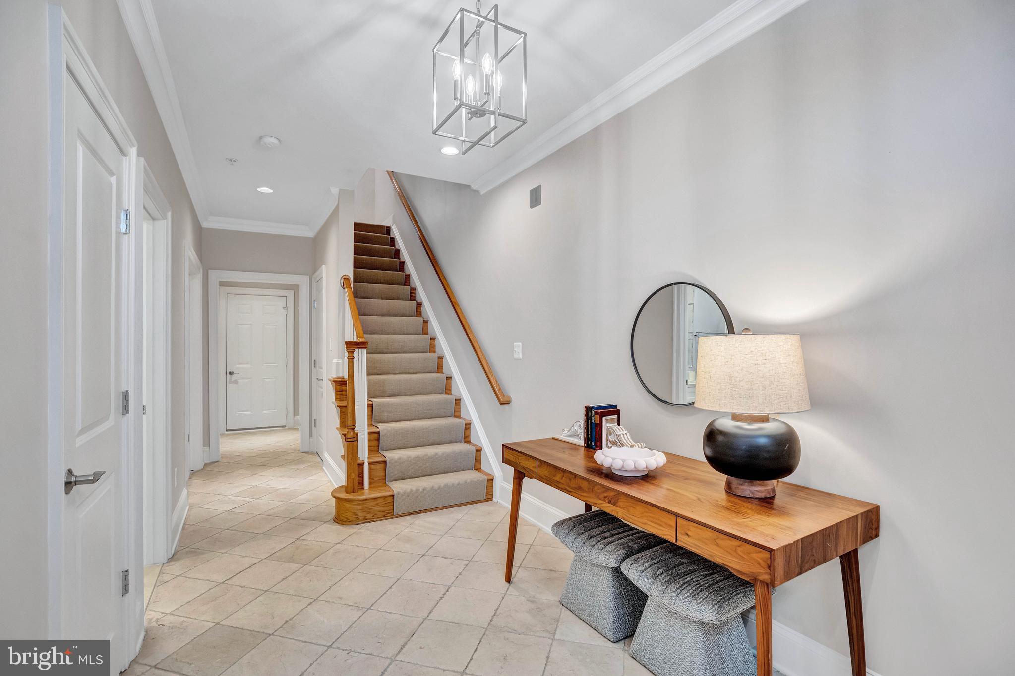 1820 Carpenter Road Alexandria, VA 22314 - Photo 3 of 80 New Modern Style Pendant Light in Fiyer 2026