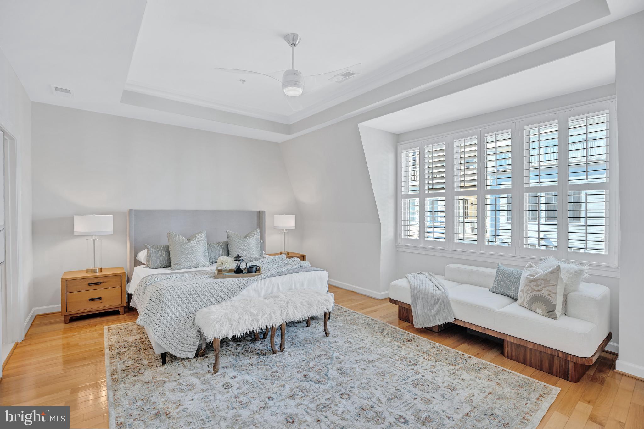 1820 Carpenter Road Alexandria, VA 22314 - Photo 31 of 80 a bedroom with a bed and a couch