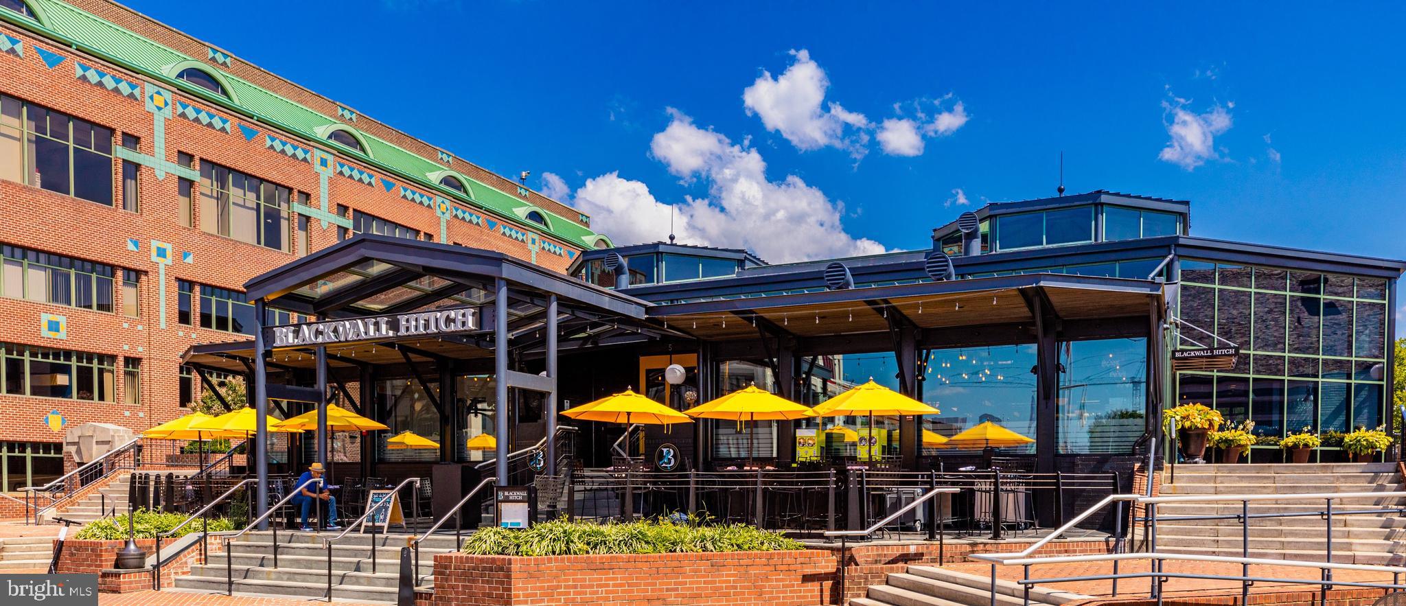 1820 Carpenter Road Alexandria, VA 22314 - Photo 72 of 80 Blackwall Hitch