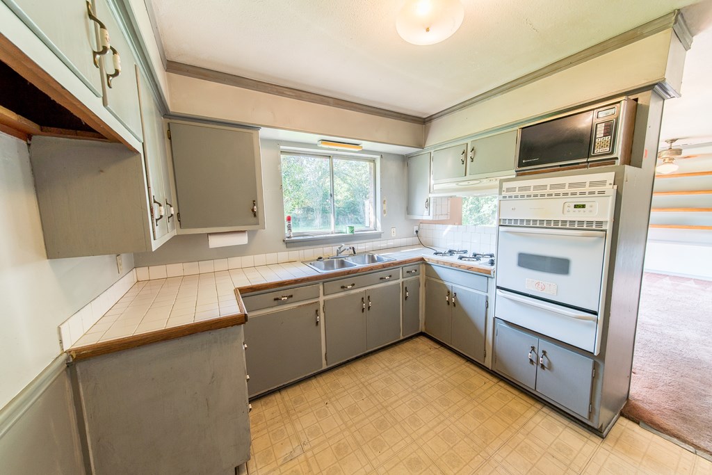 1046 Brighton Road Columbus, GA 31906 - Photo 16 of 31 Gallery Image 16