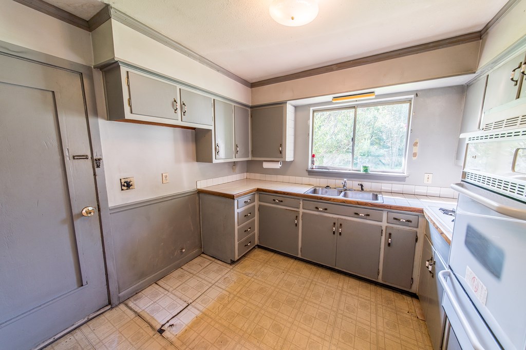 1046 Brighton Road Columbus, GA 31906 - Photo 18 of 31 Gallery Image 18