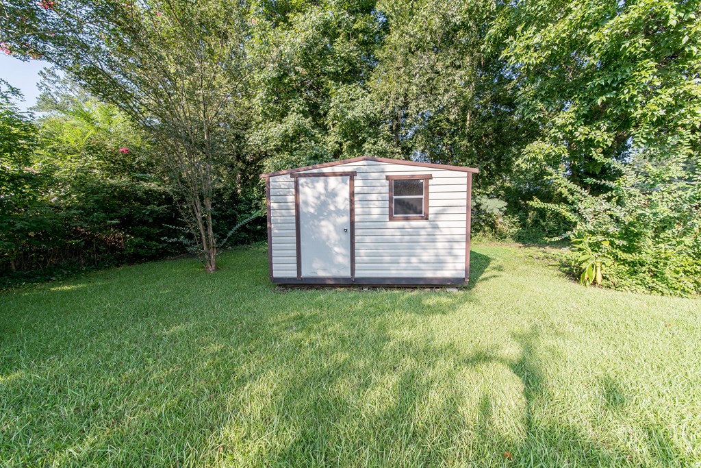 1046 Brighton Road Columbus, GA 31906 - Photo 10 of 31 Gallery Image 10