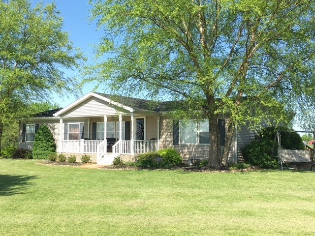9150 South Voyles Road Pekin, IN 47165 - Photo 1 of 36 Gallery Image 1