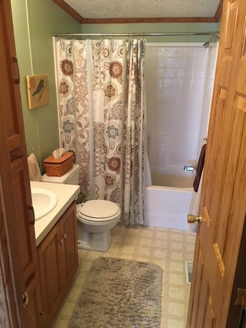 9150 South Voyles Road Pekin, IN 47165 - Photo 31 of 36 Gallery Image 31