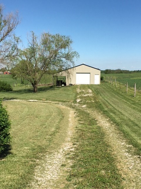 9150 South Voyles Road Pekin, IN 47165 - Photo 6 of 36 Gallery Image 6