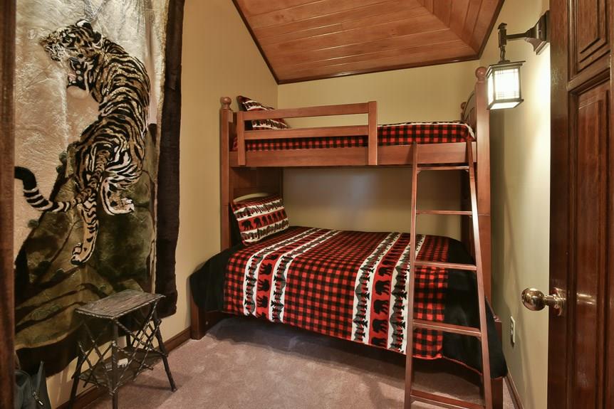 196 Ridgeview Drive Hidden Valley, PA 15502 - Photo 13 of 25 Gallery Image 13