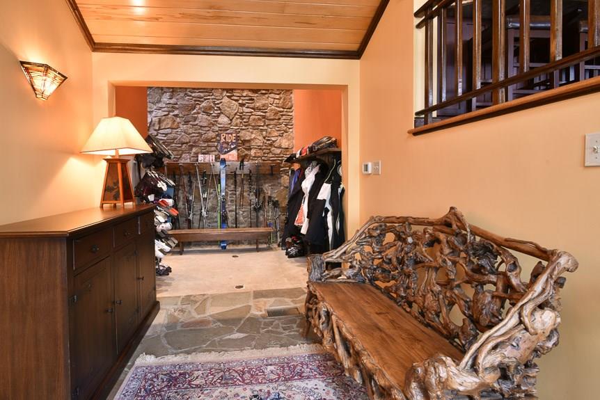 196 Ridgeview Drive Hidden Valley, PA 15502 - Photo 19 of 25 Gallery Image 19