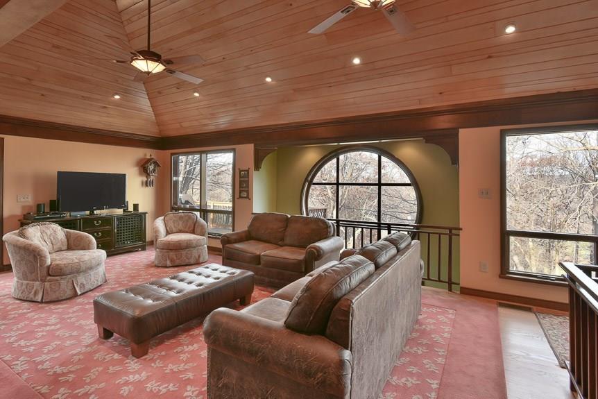 196 Ridgeview Drive Hidden Valley, PA 15502 - Photo 5 of 25 Gallery Image 5
