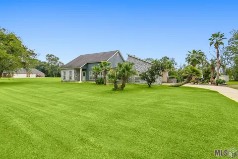 $525,000 | 10037 Ginger Pl Drive, Baton Rouge, LA 70817