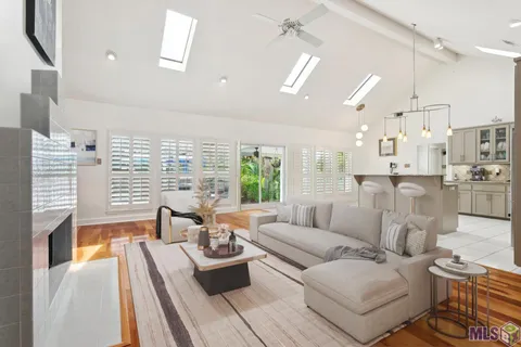 $525,000 | 10037 Ginger Pl Drive, Baton Rouge, LA 70817