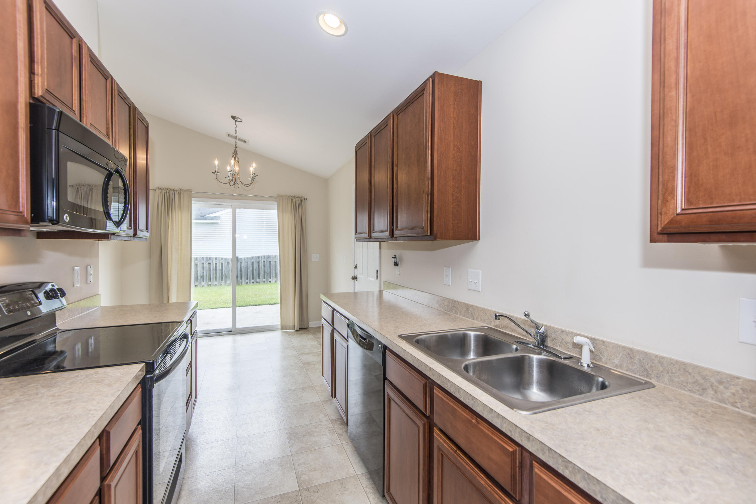 272 Island Green Road Goose Creek, SC 29445 - Photo 14 of 34 _DSC8330