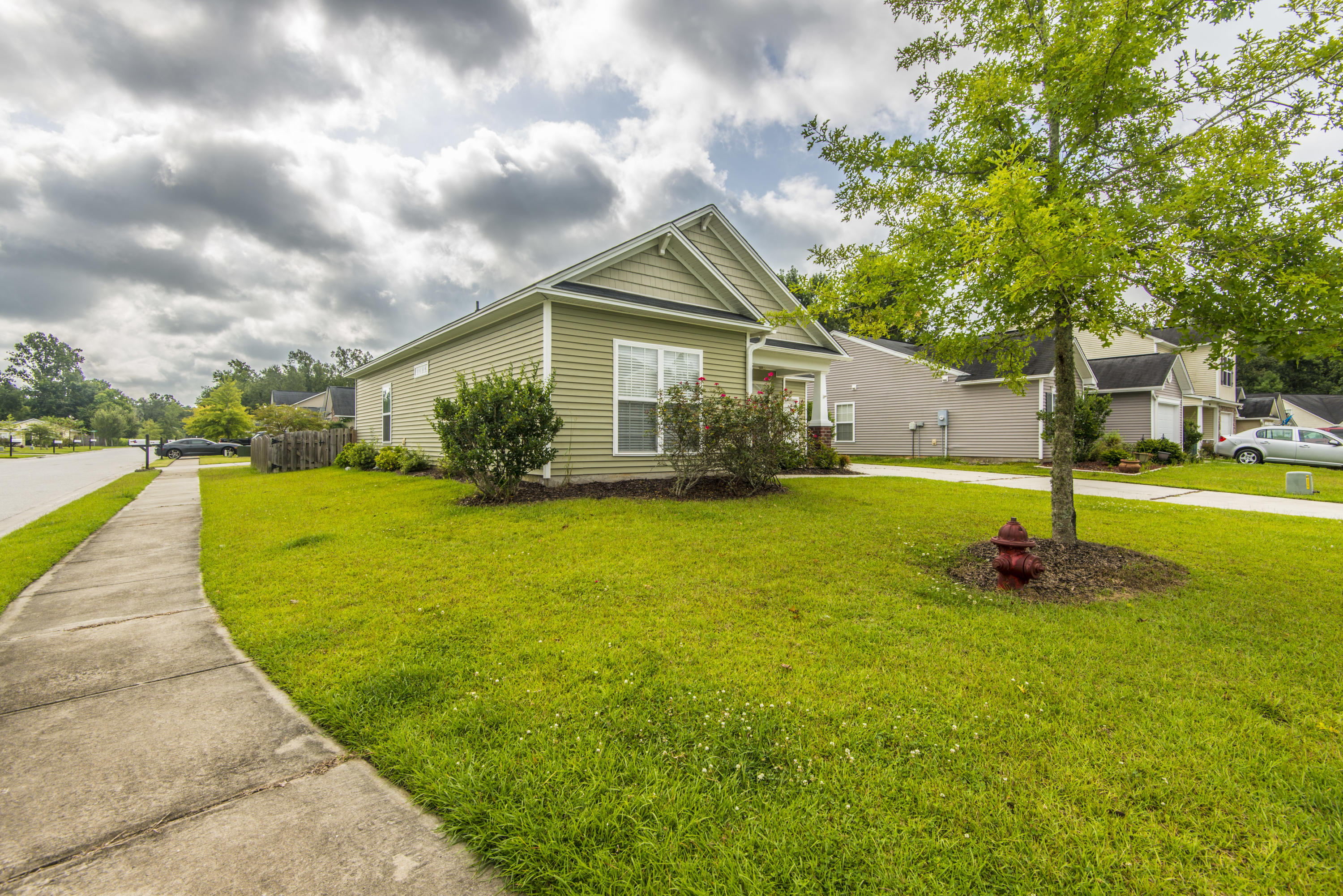 272 Island Green Road Goose Creek, SC 29445 - Photo 6 of 34 _DSC8306