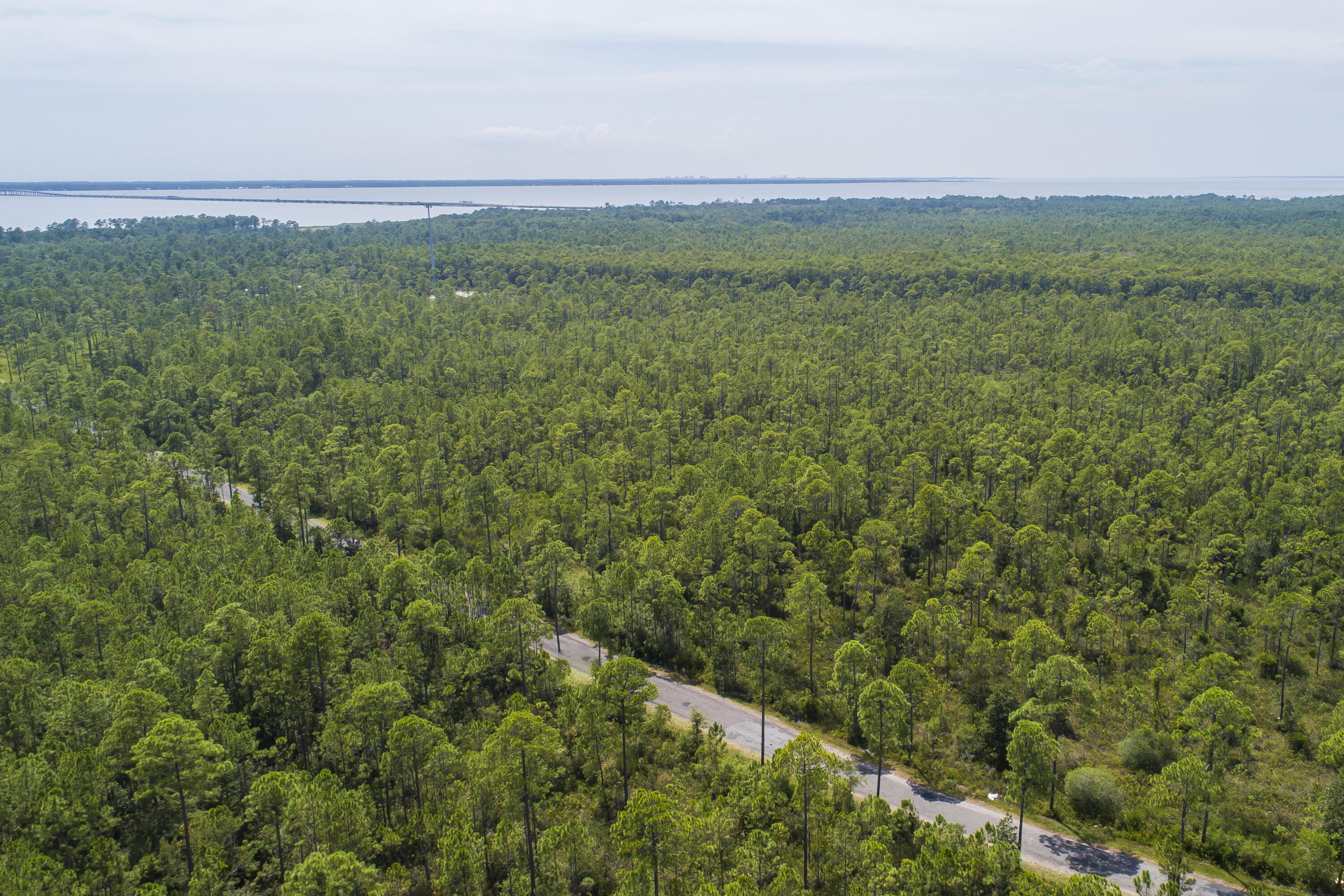 Xx Fluffy Landing Road Freeport, FL 32439 - Photo 2 of 8 a view of a field with an oven