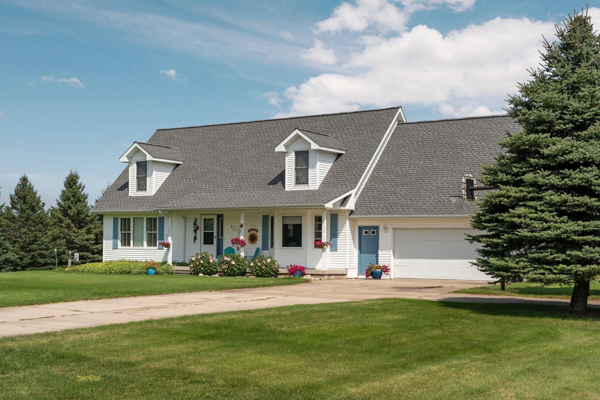 1209 Saunders Road Southeast Kalkaska, MI 49646 - Photo 7 of 64