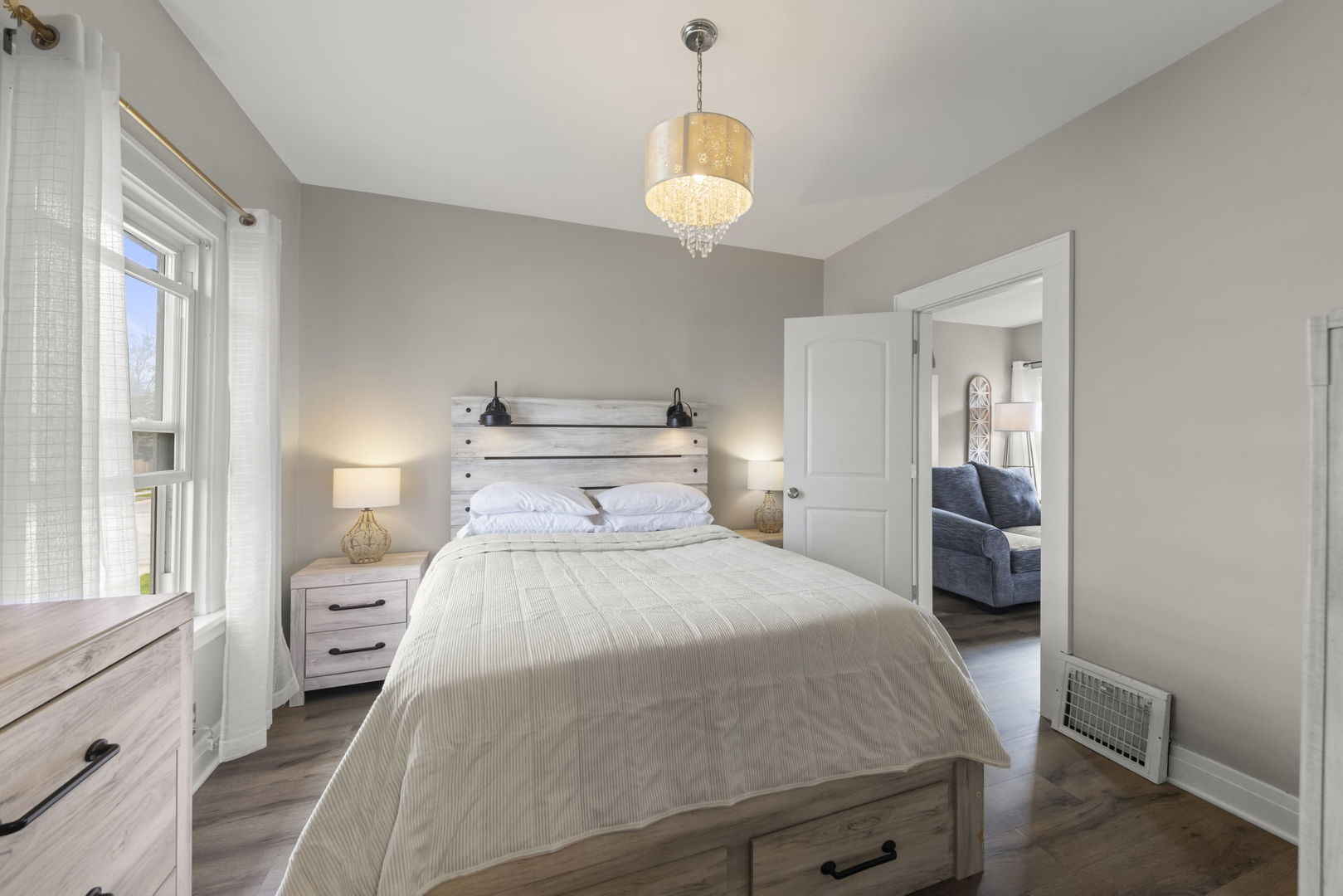 202 Pick Avenue Elmhurst, IL 60126 - Photo 14 of 26 a bedroom with a bed and a window