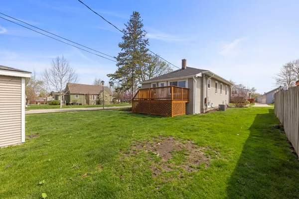 $375,000 | 202 Pick Avenue, Elmhurst, IL 60126
