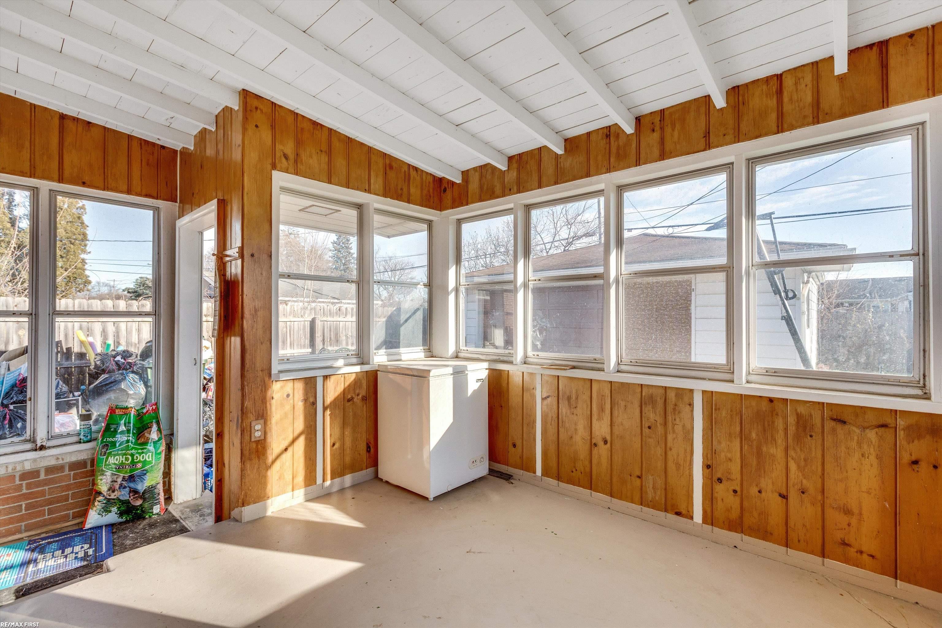 11188 Erdmann Road Sterling Heights, MI 48314 - Photo 16 of 30 50149902-ee481015-fcbf-45cf-9869-a90c1402c835.JPG