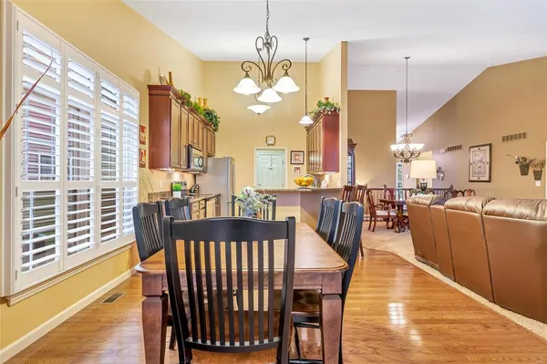 $475,000 | 932 Ridgepointe Pl Circle, Lake St. Louis, MO 63367