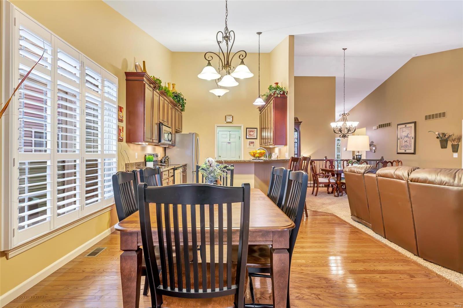 932 Ridgepointe Pl Circle Lake St. Louis, MO 63367 - Photo 12 of 60