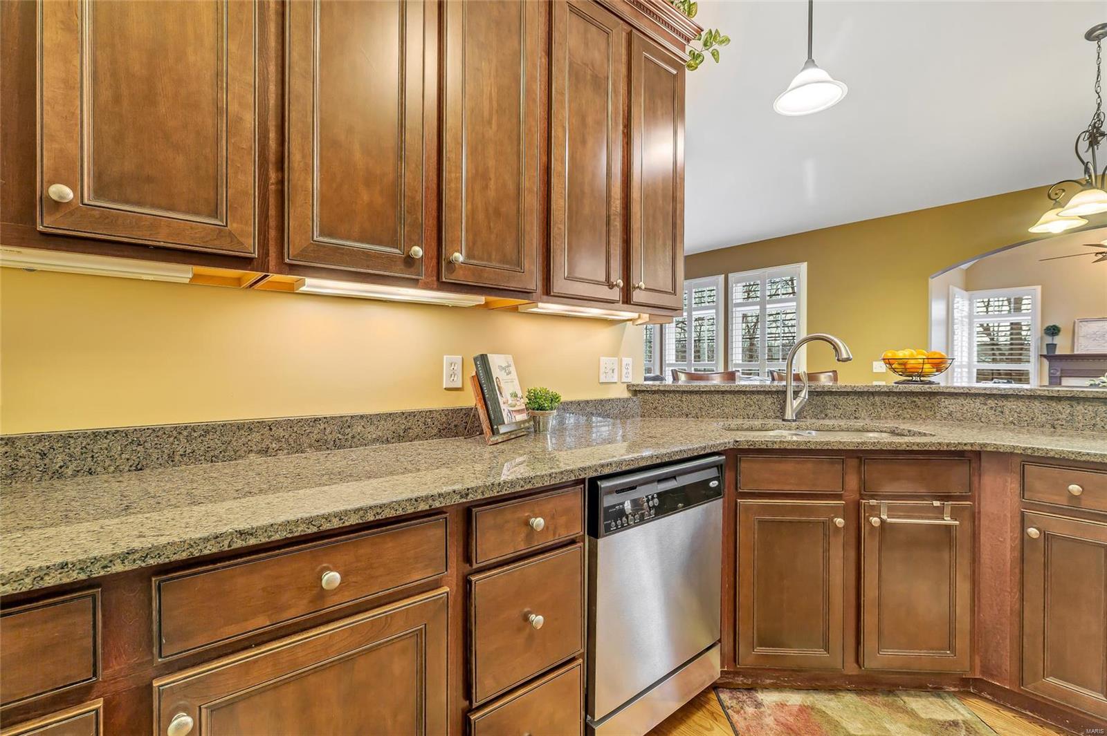 932 Ridgepointe Pl Circle Lake St. Louis, MO 63367 - Photo 16 of 60