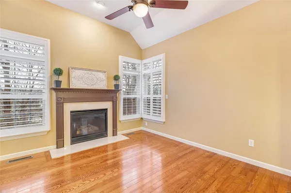 $475,000 | 932 Ridgepointe Pl Circle, Lake St. Louis, MO 63367