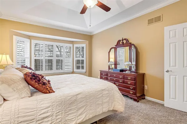 $475,000 | 932 Ridgepointe Pl Circle, Lake St. Louis, MO 63367