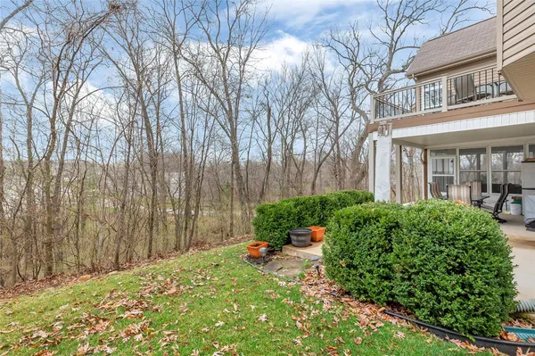 $475,000 | 932 Ridgepointe Pl Circle, Lake St. Louis, MO 63367