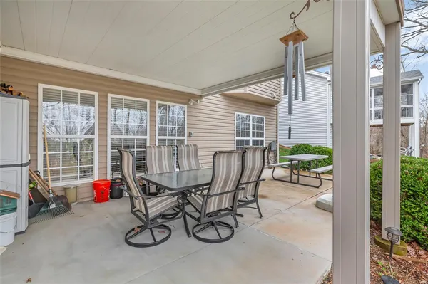 $475,000 | 932 Ridgepointe Pl Circle, Lake St. Louis, MO 63367