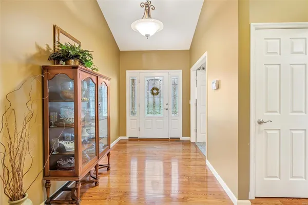 $475,000 | 932 Ridgepointe Pl Circle, Lake St. Louis, MO 63367