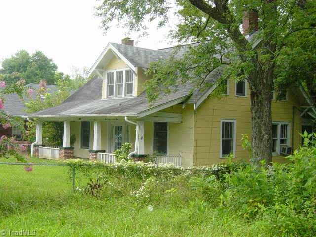 3372 Valley Road Winston-Salem, NC 27106 - Photo 1 of 5 Exterior Front.