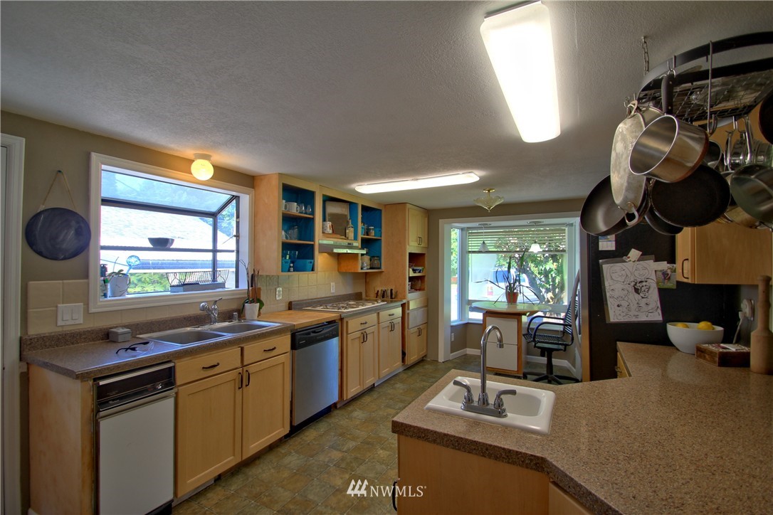 506 West Davies Loop Road Lake Stevens, WA 98258 - Photo 11 of 15