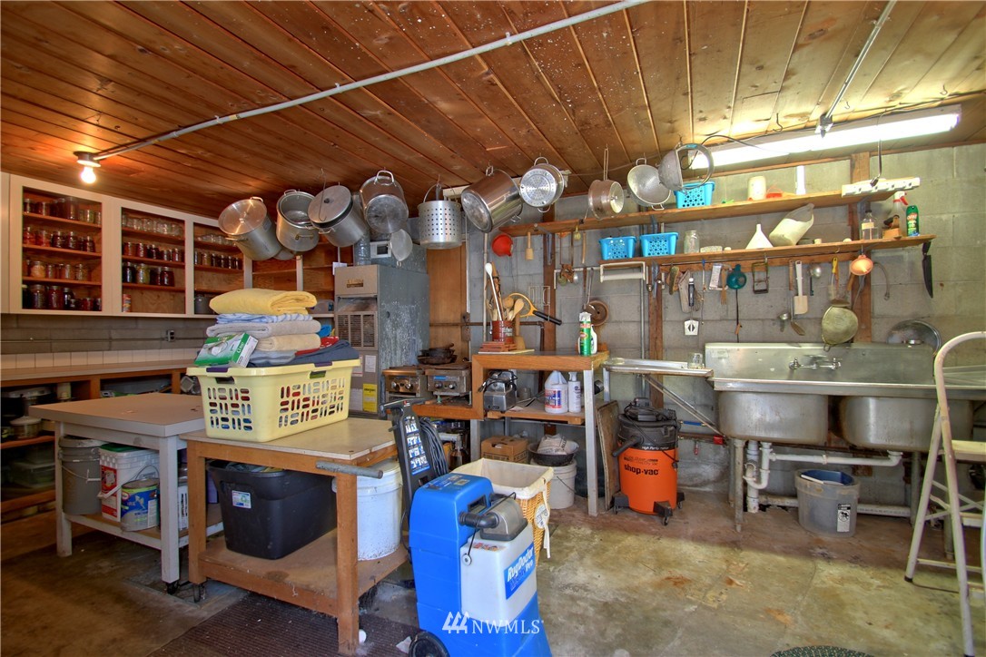 506 West Davies Loop Road Lake Stevens, WA 98258 - Photo 4 of 15